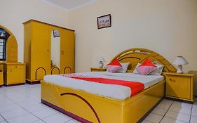 OYO 1984 Hotel Istana Family Syariah